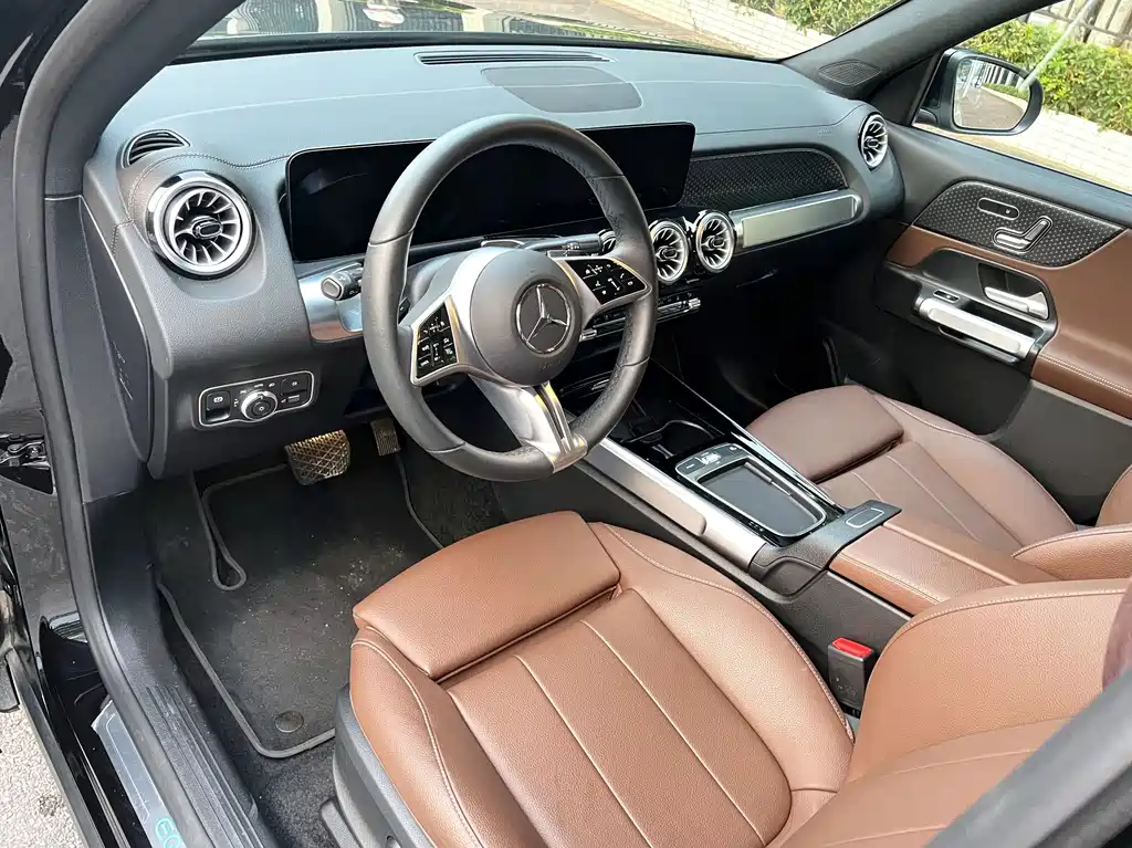 Mercedes-Benz EQB — миниатюра 10