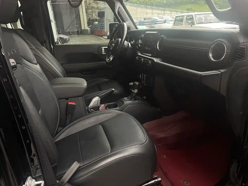 Jeep Wrangler PHEV — миниатюра 6