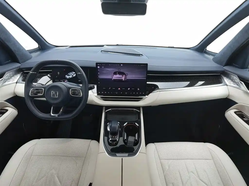 Zeekr 009 2024 мест Executive 108kWh