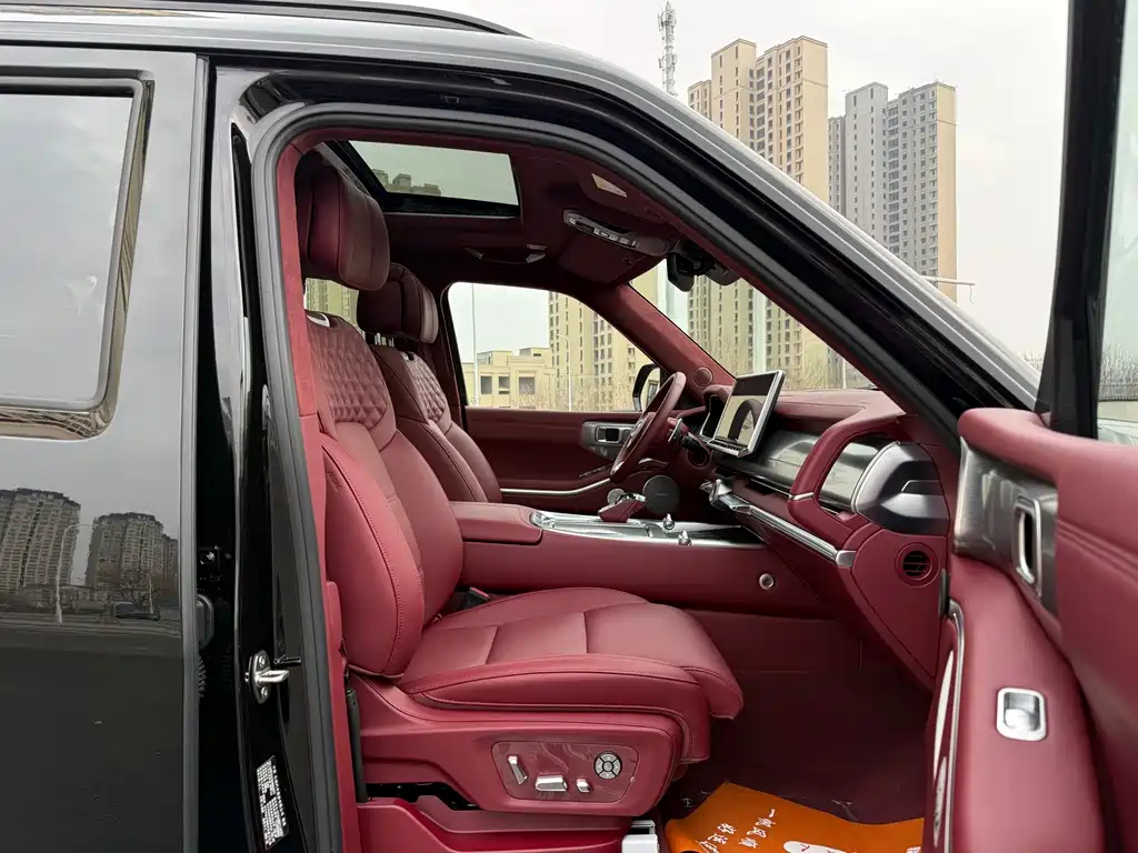 TANK TANK 700 NEW ENERGY