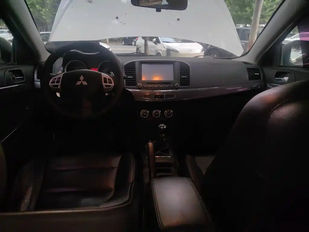 Mitsubishi Lancer EX — миниатюра 10