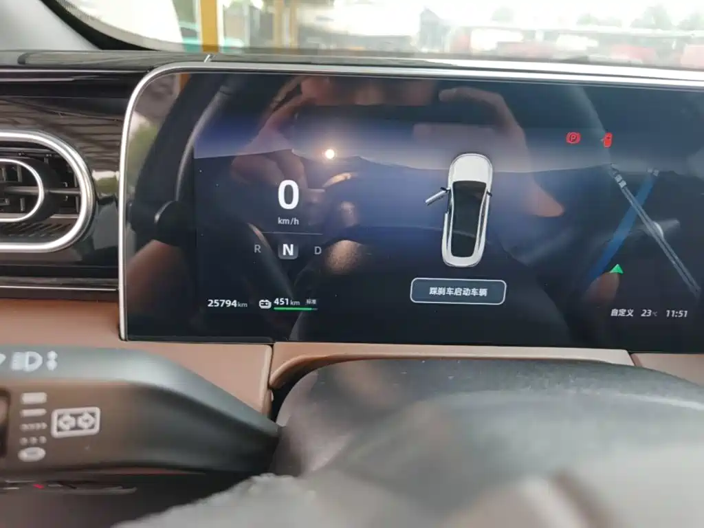 Leapmotor Leapmotor C01 — миниатюра 12