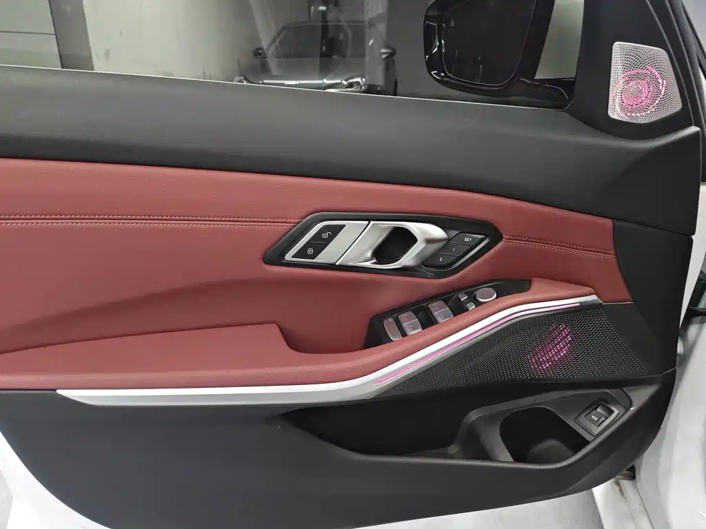 BMW 3 Series — миниатюра 10