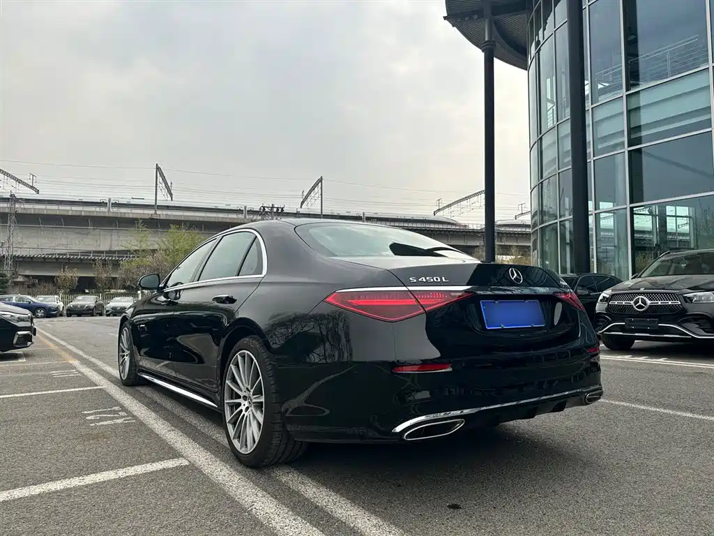 MERCEDES-BENZ S CLASS