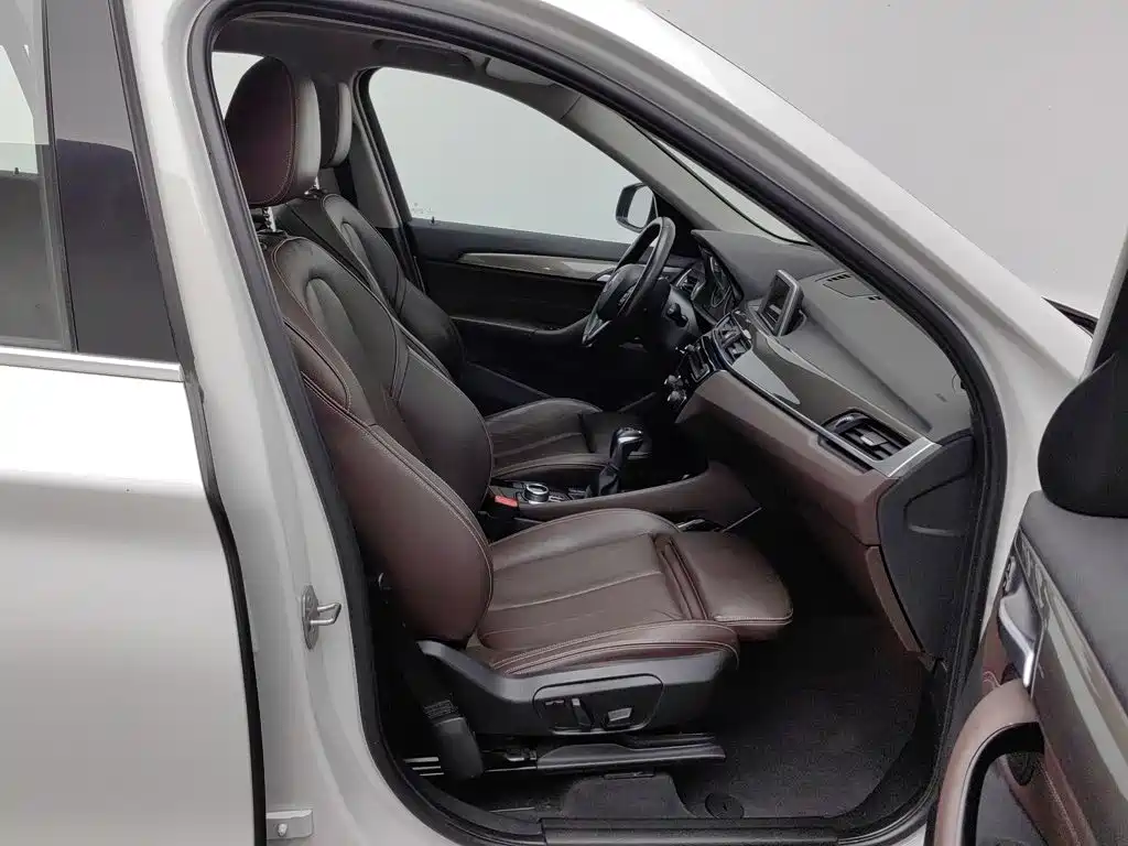 BMW X1 — миниатюра 23