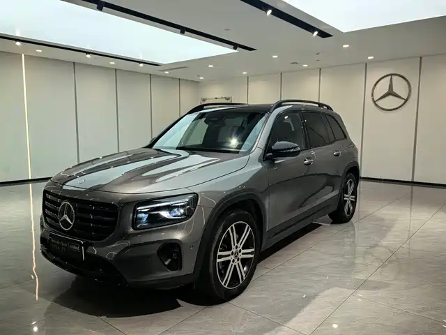 MERCEDES-BENZ GLB