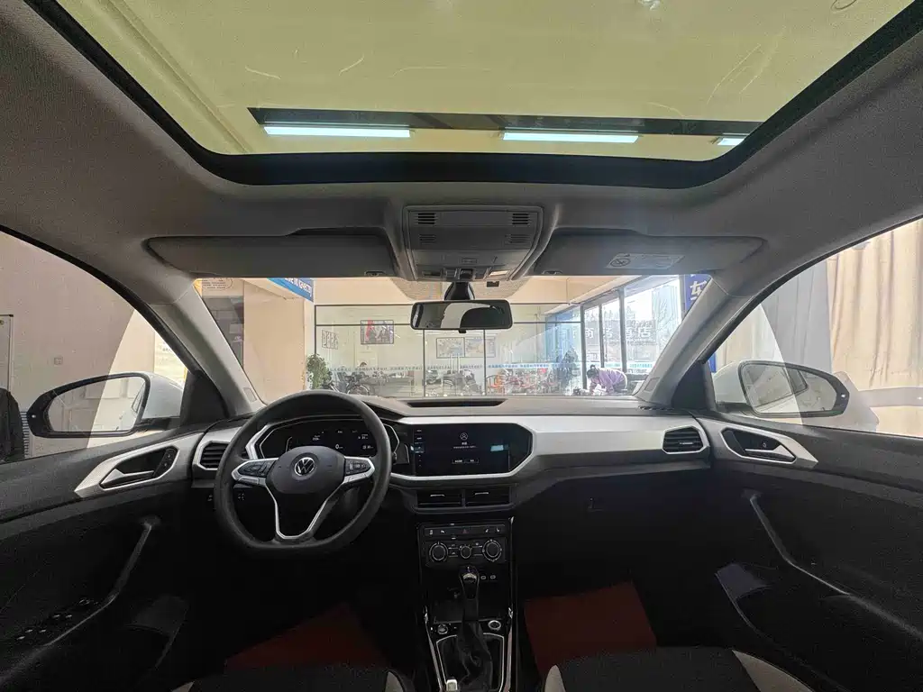 VOLKSWAGEN EXPLORING THE SHADOW