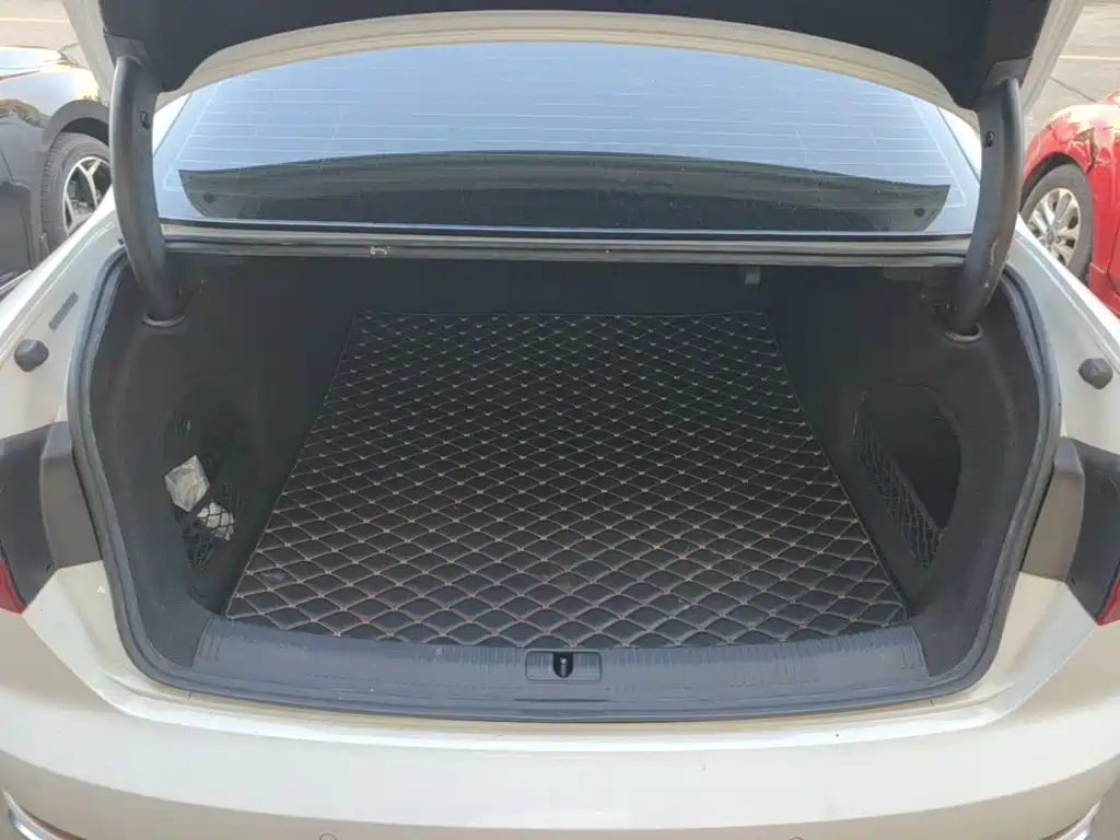 Audi A4L — миниатюра 19
