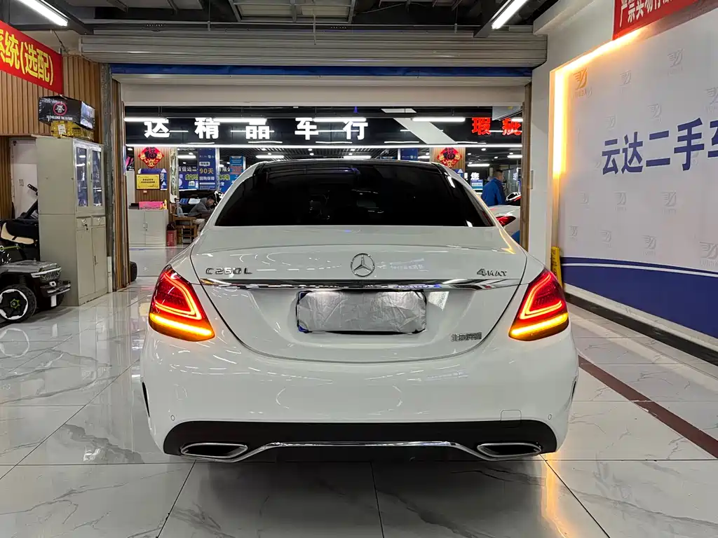 MERCEDES-BENZ C CLASS