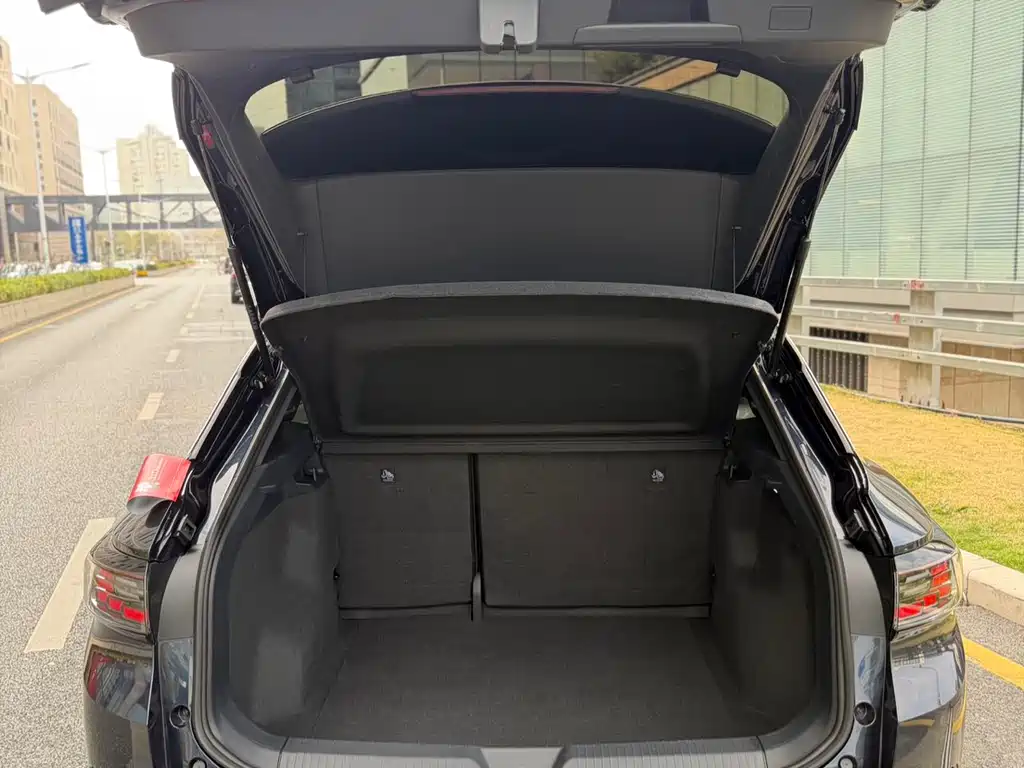 VOLKSWAGEN ID.4 CROZZ