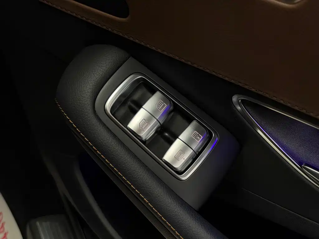 Mercedes-Benz S-Class — миниатюра 16