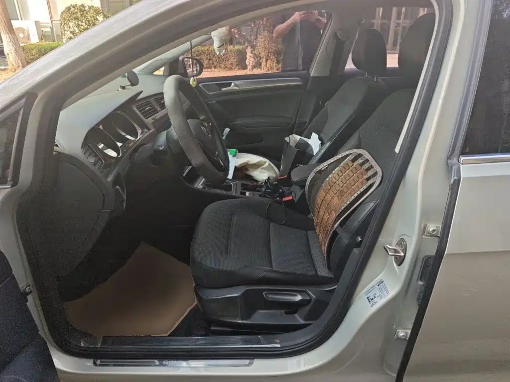 Volkswagen Golf — миниатюра 16