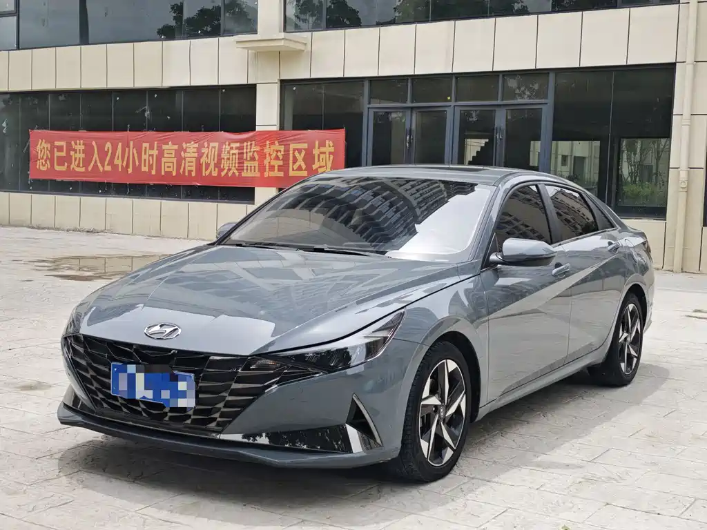 Hyundai Elantra 2023
