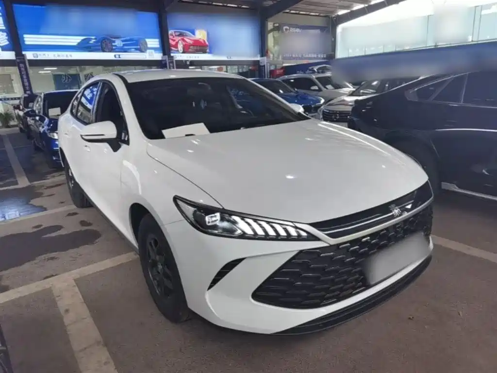 BYD Qin Plus PLUS 2025 DM-i Smart Drive 128KM
