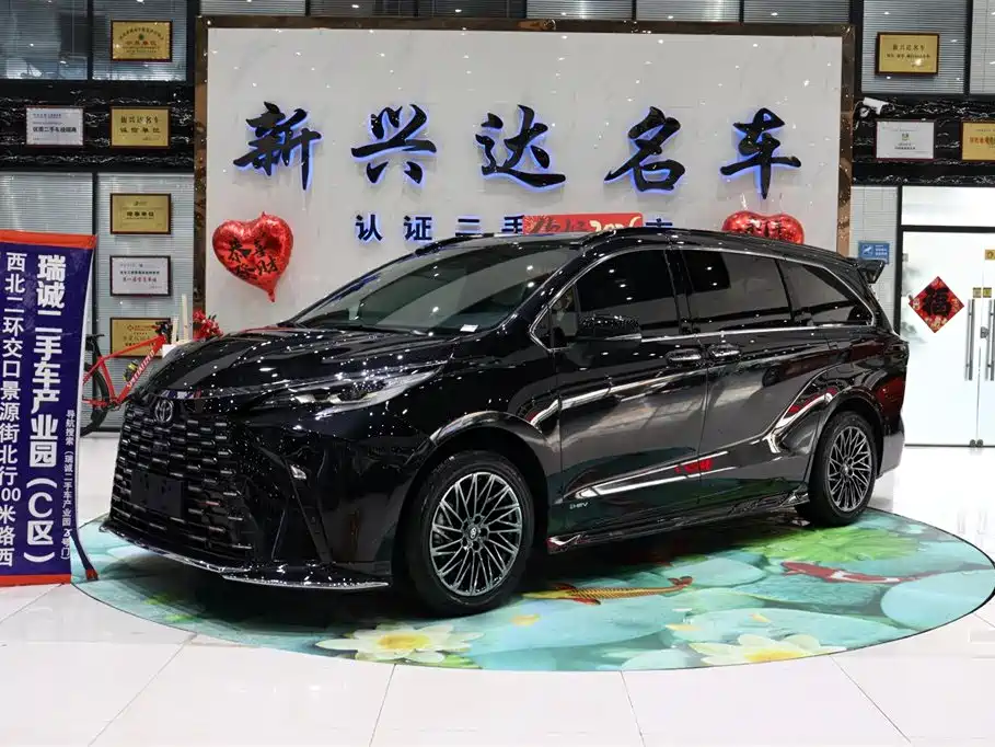 Toyota Granvia 2025