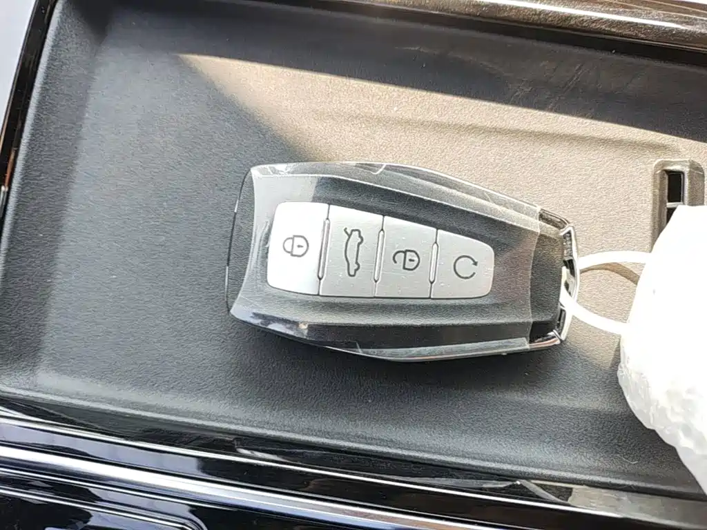 Geely Boyue L L 2025 1.5TD DCT