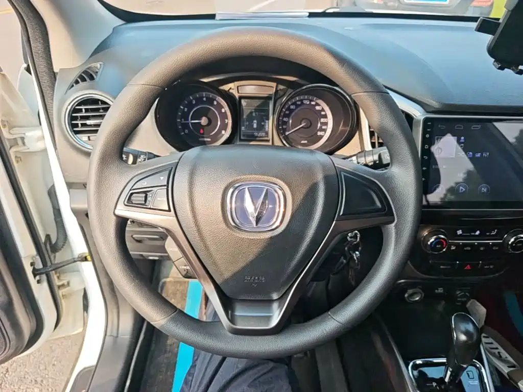 Changan CS15 — миниатюра 11
