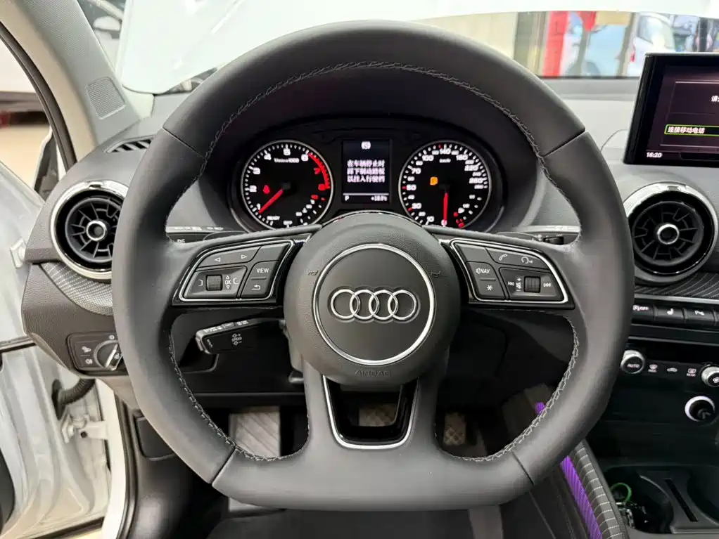 Audi Q2L — миниатюра 11