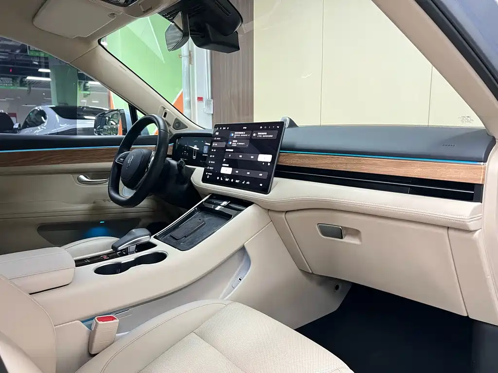 AITO AITO M5 — миниатюра 10