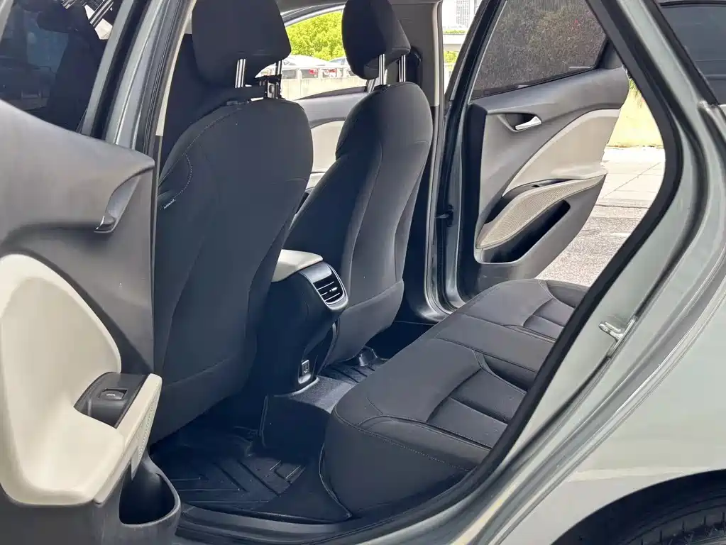 Buick Velite 6 - фото 5