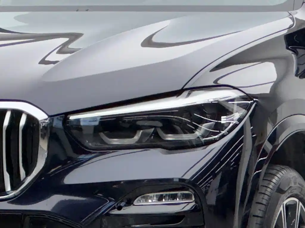 BMW X5 New Energy (Import) — миниатюра 3