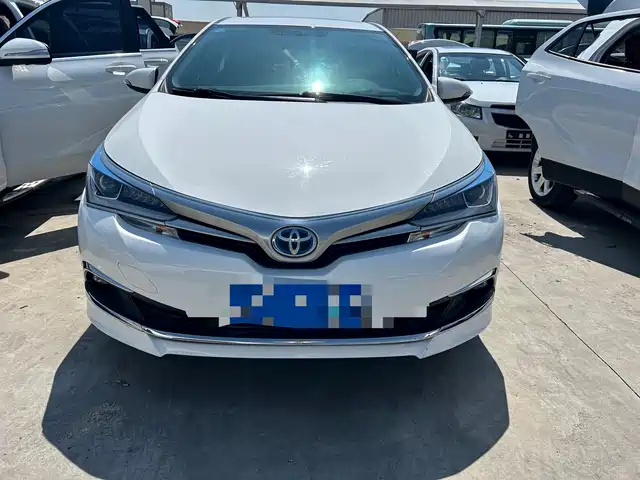 TOYOTA COROLLA 2018