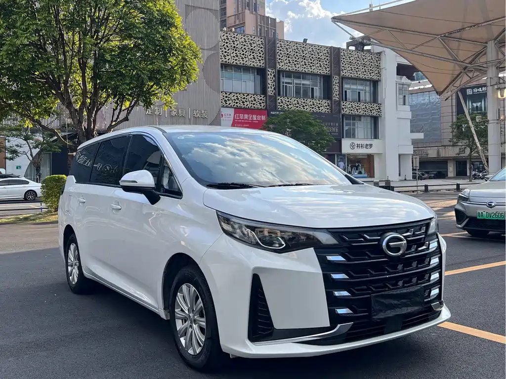 GAC Motor Trumpchi M6 - фото 8