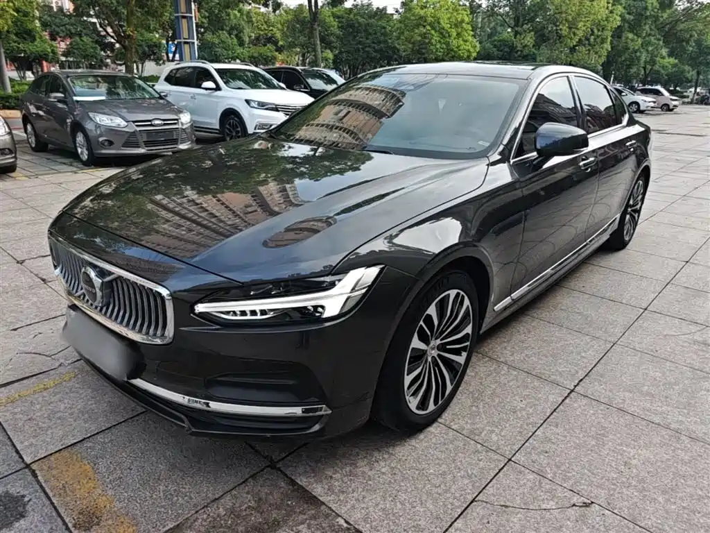 Volvo S90 2023