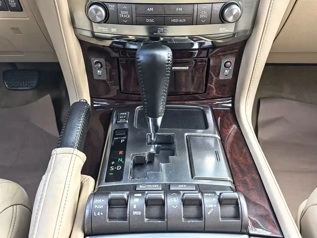 Lexus LX — миниатюра 21