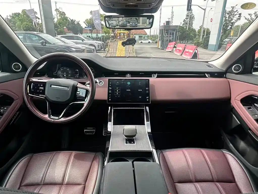 Land Rover Range Rover Evoque 2024 L SE