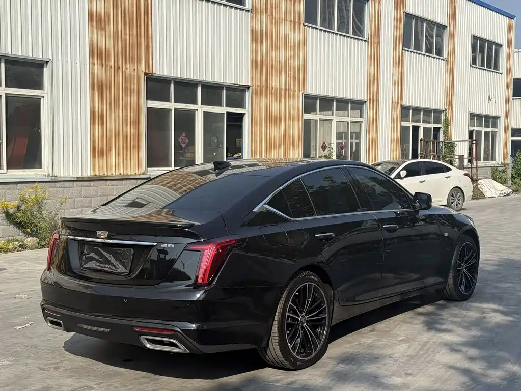 Cadillac CT5 — миниатюра 9