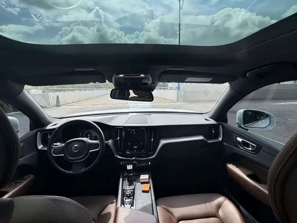 Volvo XC60 — миниатюра 4