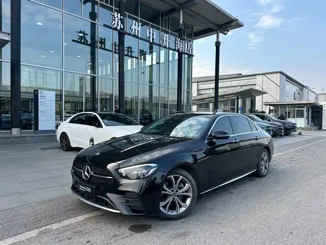 MERCEDES-BENZ E CLASS