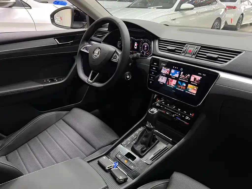 Skoda Superb TSI280 DSG Premium Edition, фото 19