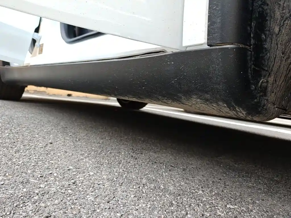 Tesla Model Y — миниатюра 21