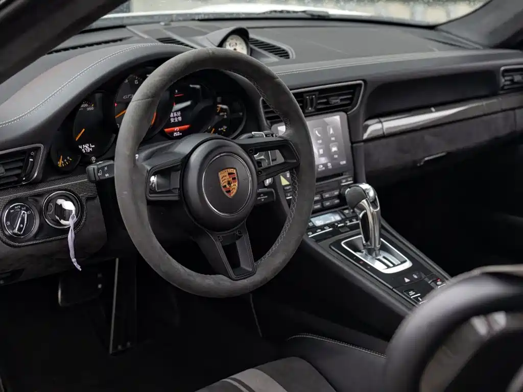 Porsche 911 2018 GT3 4.0L