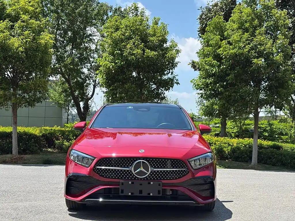 Mercedes-Benz A-Class A 2024 A 200 L Fashion