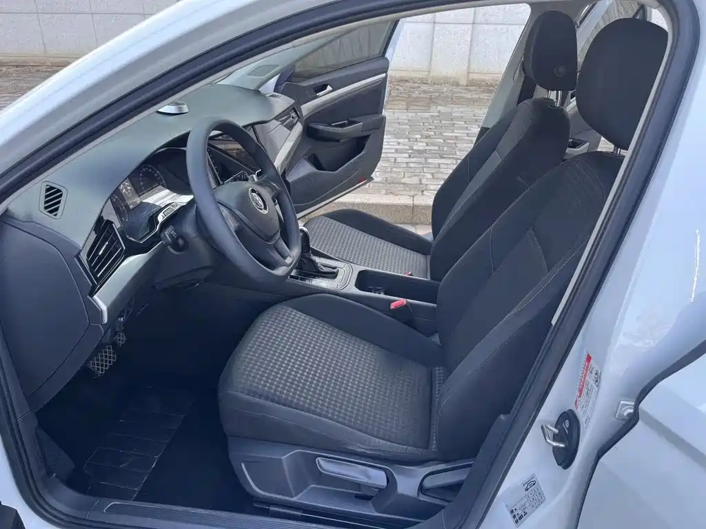 Volkswagen Bora — миниатюра 4