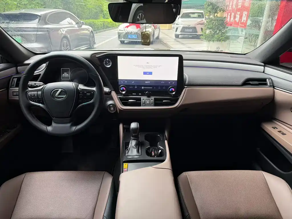 Lexus ES — миниатюра 7