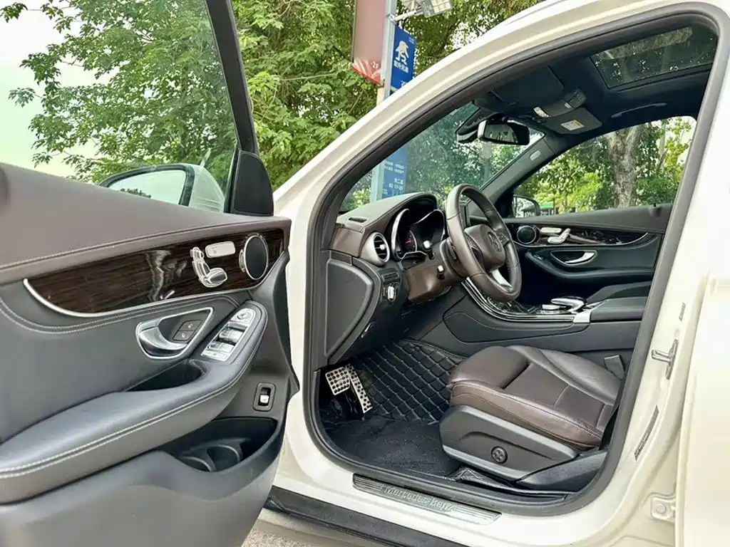 Mercedes-Benz GLC — миниатюра 12