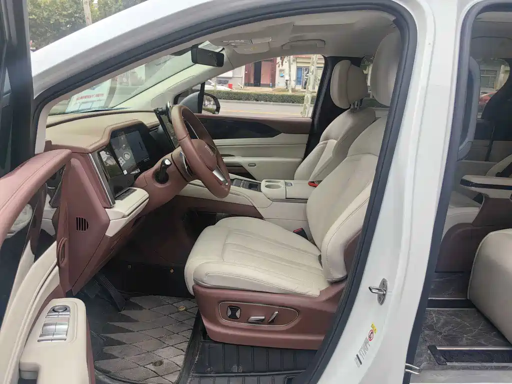 BYD Xia — миниатюра 13