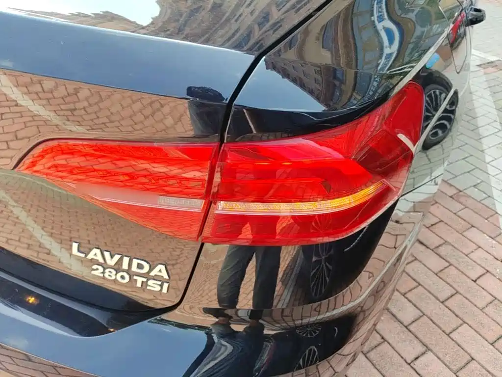 Volkswagen Lavida 2019 280TSI DSG Comfort VI