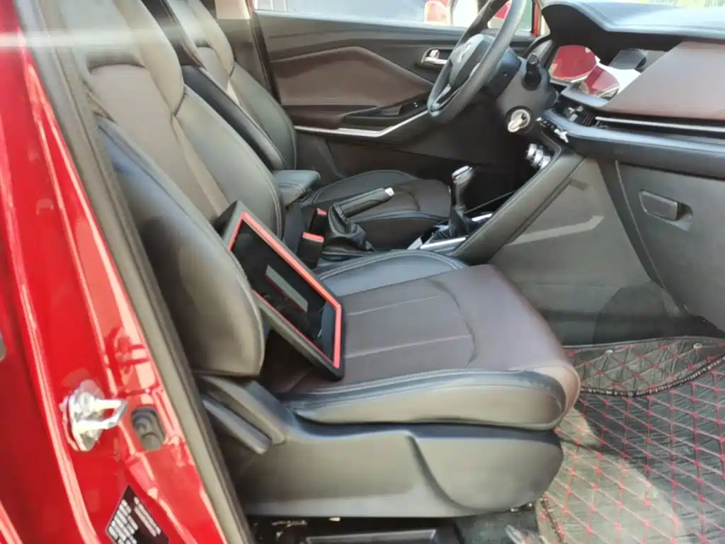 Changan CS15 — миниатюра 25