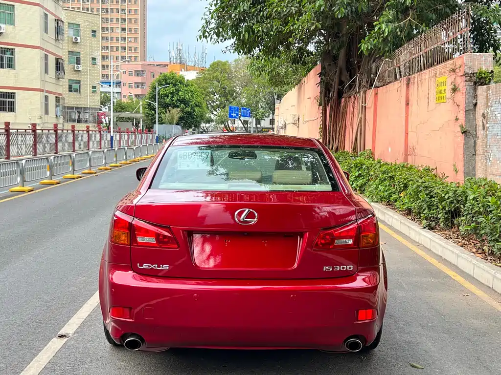 Lexus IS 2007 300