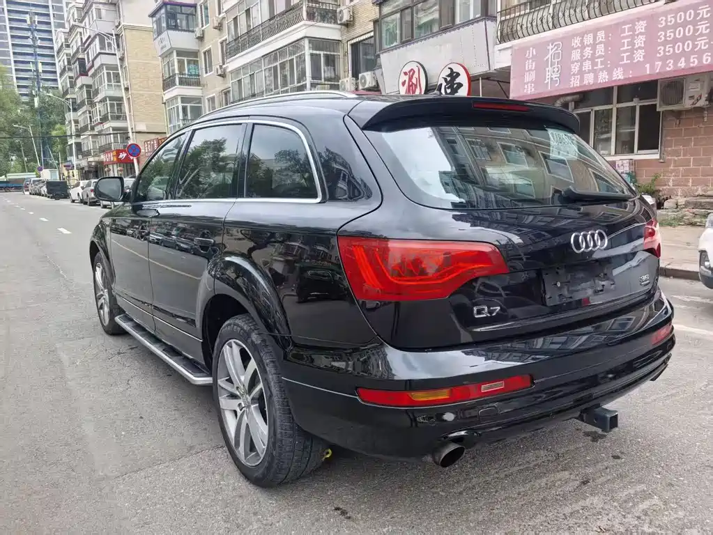 Audi Q7 — миниатюра 4