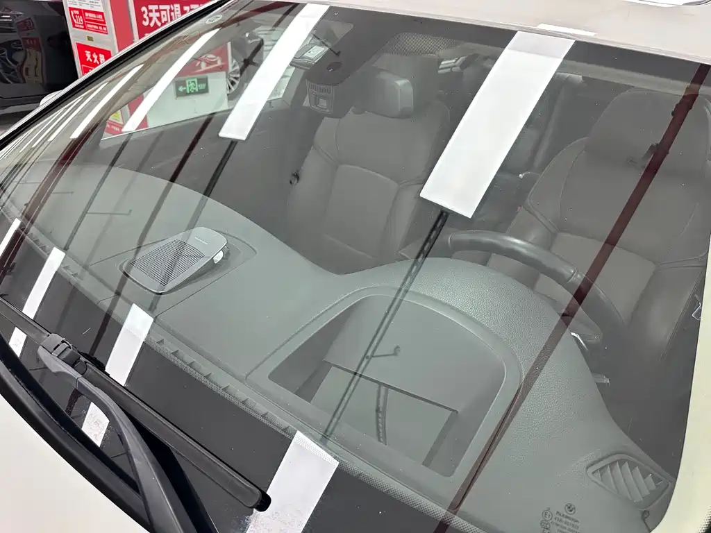 BMW 5 Series — миниатюра 39
