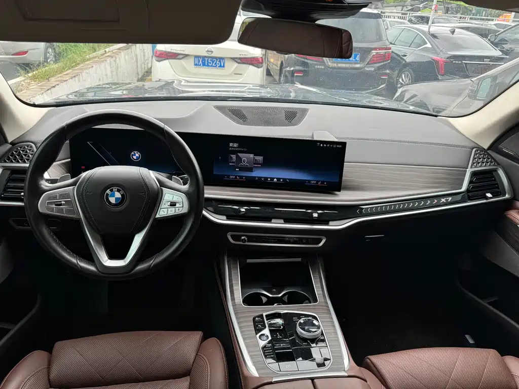 BMW X7 — миниатюра 5