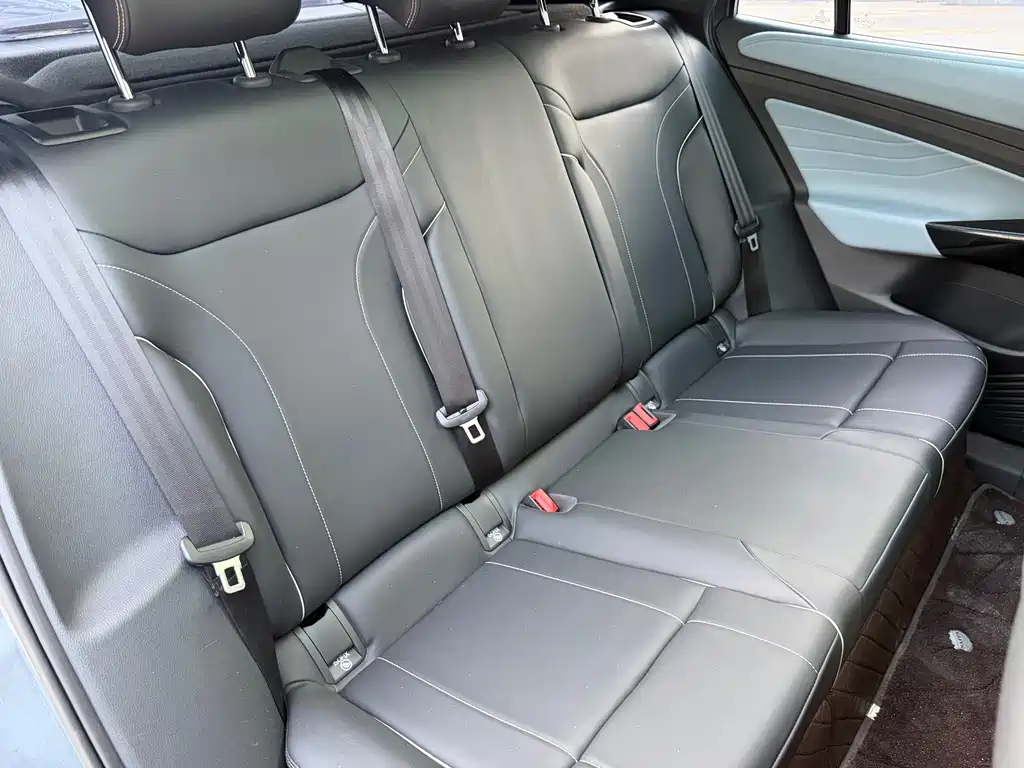 Volkswagen ID.4 X — миниатюра 15