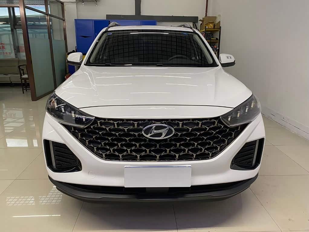 Hyundai Beijing Hyundai ix35 1.4 л 2022 г. Белый, пробег 29000 км