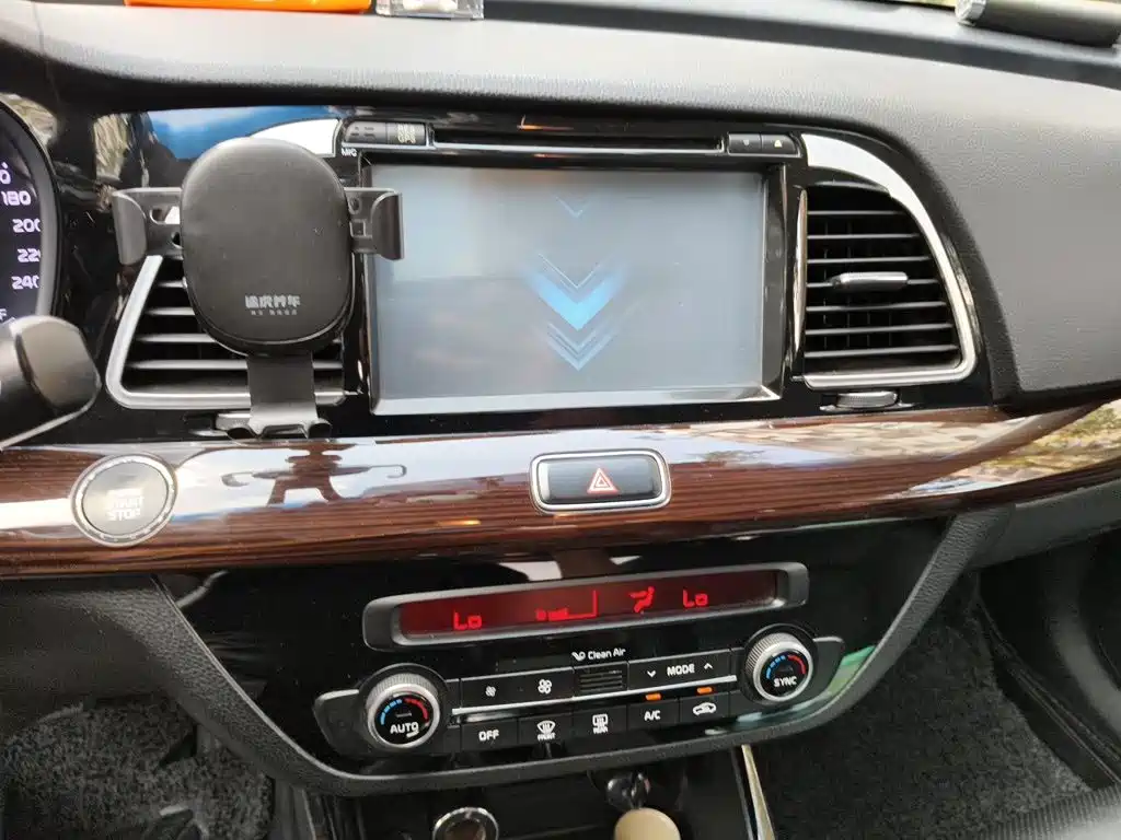 Kia K4 — миниатюра 14